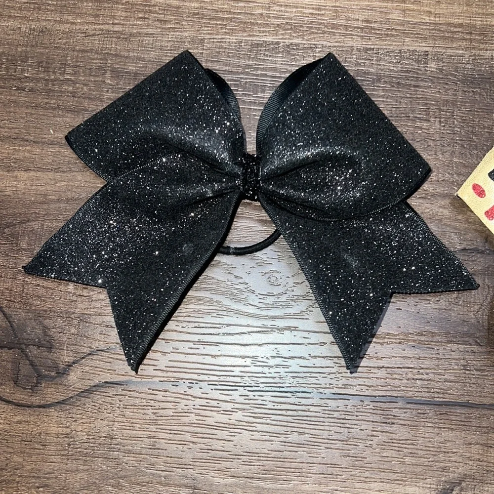 Brand new! Flyer Cheerleading Bows